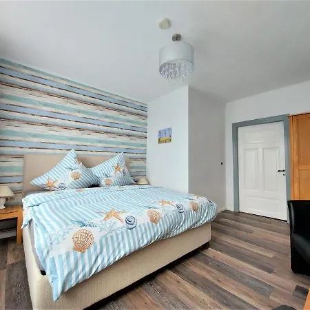 Backbord Und Steuerbord * Sassnitz