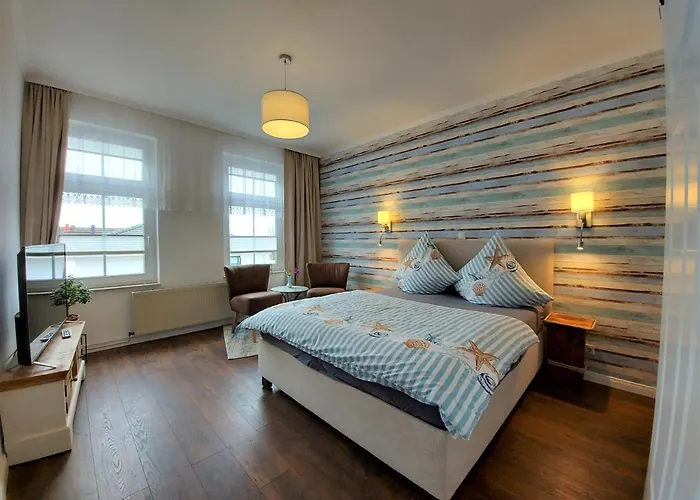 Backbord Und Steuerbord *