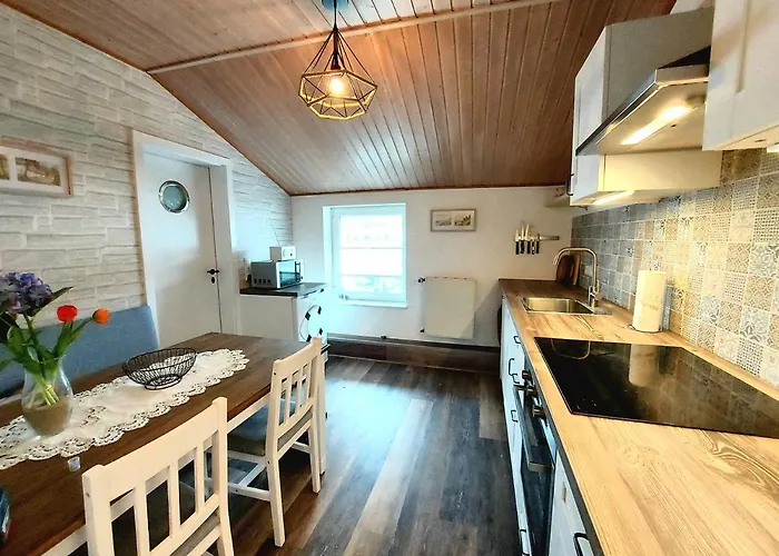 Backbord Und Steuerbord * Sassnitz